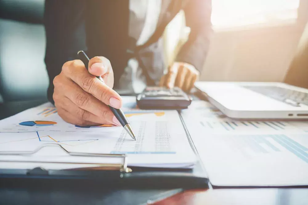 Guia prático de emissão de Notas Fiscais Eletrônicas (NF-e) para microempresas